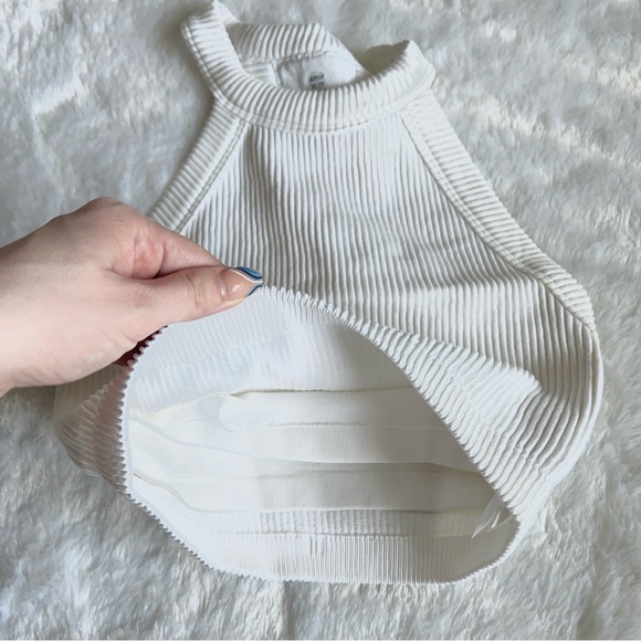 aerie tank top - Picture 2 of 4